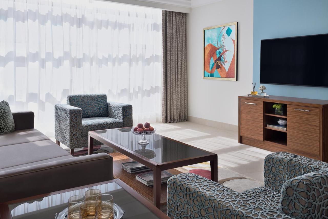 Marriott Executive Apartments Al Khobar Luaran gambar A living room