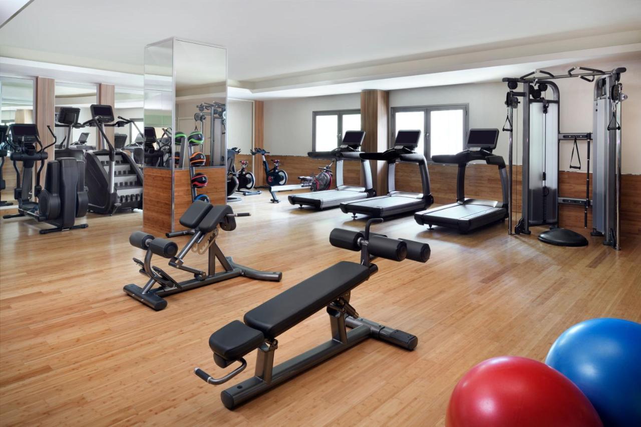 Marriott Executive Apartments Al Khobar Luaran gambar A gym at a hotel